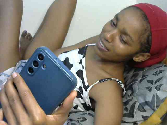 Truegirl2 webcam