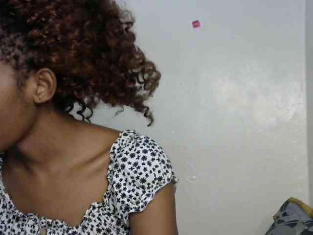 Truegirl2 webcam