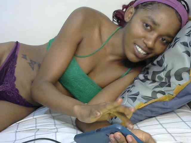 Truegirl2 webcam