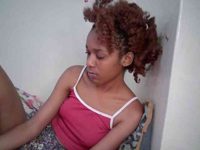 Truegirl2 webcam