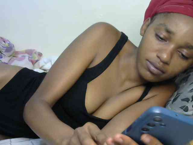Truegirl2 webcam