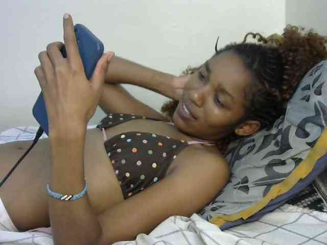 Truegirl2 webcam