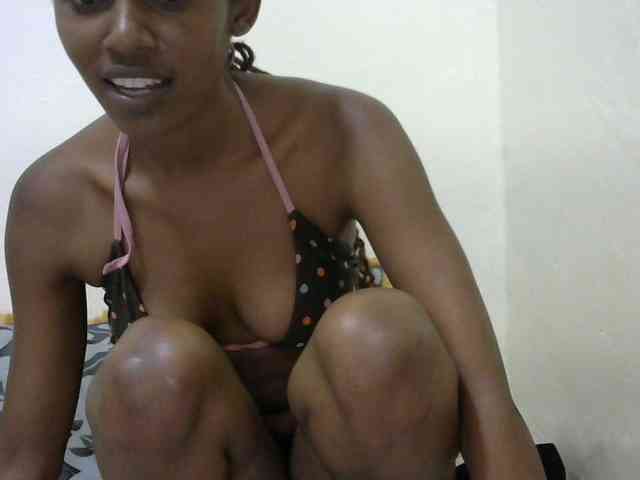 Truegirl2 webcam