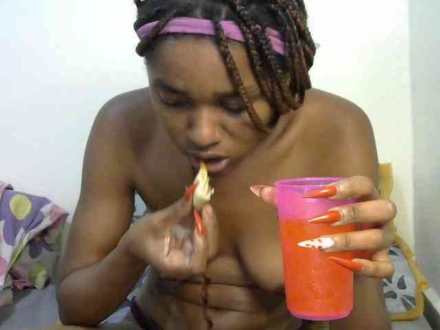 Truegirl2 webcam