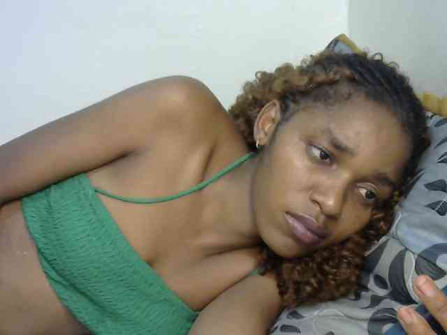 Truegirl2 webcam