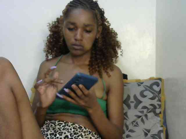 Truegirl2 webcam