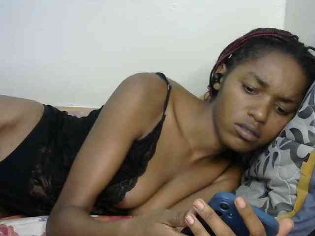 Truegirl2 webcam