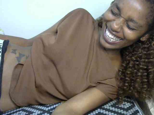 Truegirl2 webcam