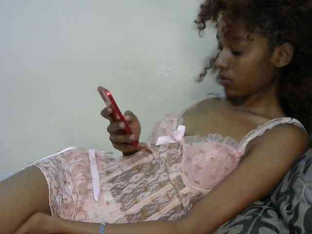 Truegirl2 webcam