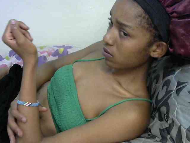 Truegirl2 webcam
