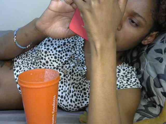 Truegirl2 webcam