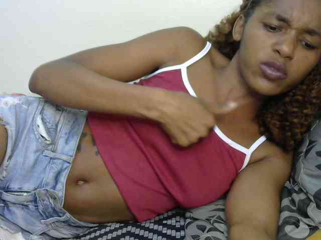 Truegirl2 webcam