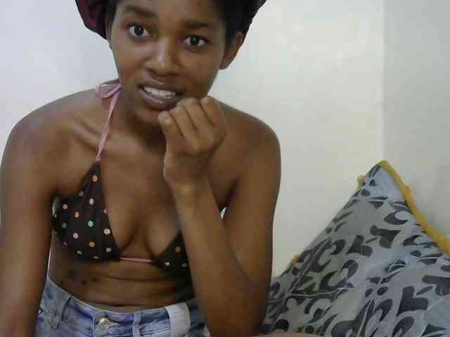 Truegirl2 webcam