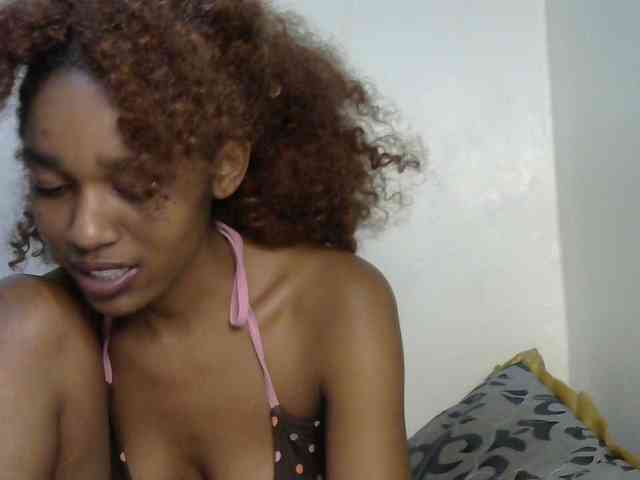 Truegirl2 webcam