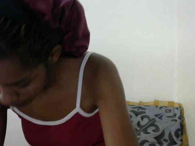 Truegirl2 webcam