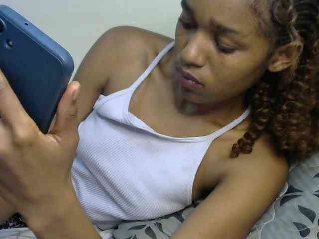 Truegirl2 webcam