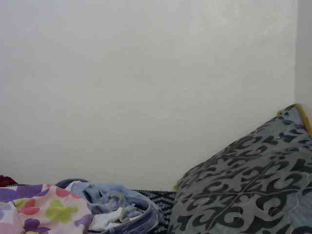 Truegirl2 Live Webcam on BongaCams