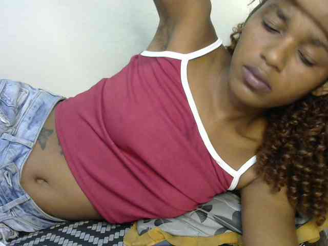 Truegirl2 webcam