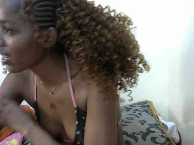 Truegirl2 webcam