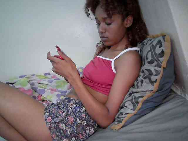 Truegirl2 webcam