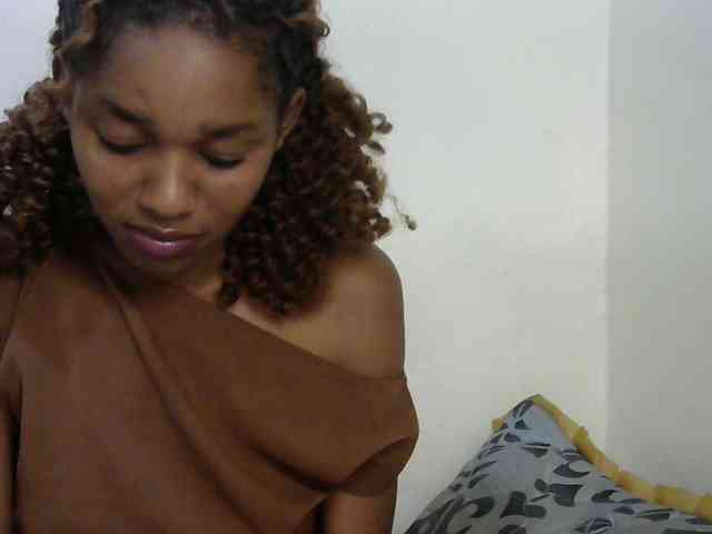 Truegirl2 webcam
