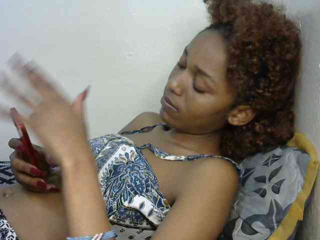 Truegirl2 webcam