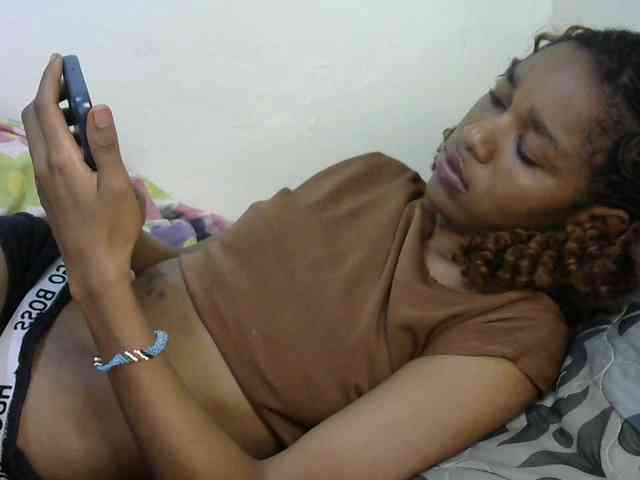 Truegirl2 webcam