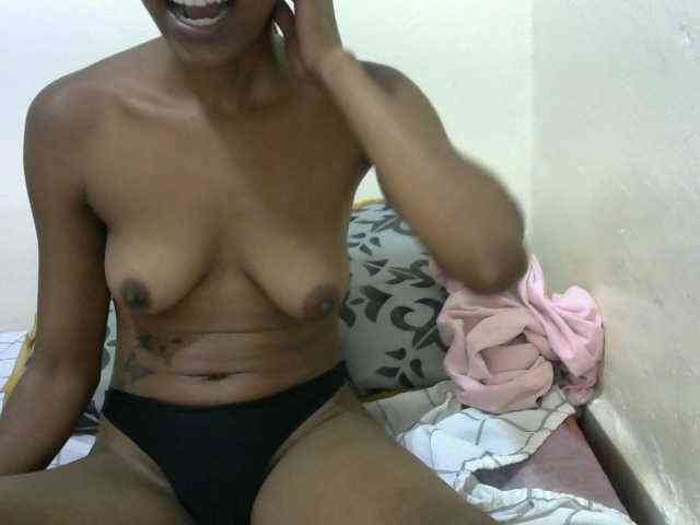 Truegirl2 webcam