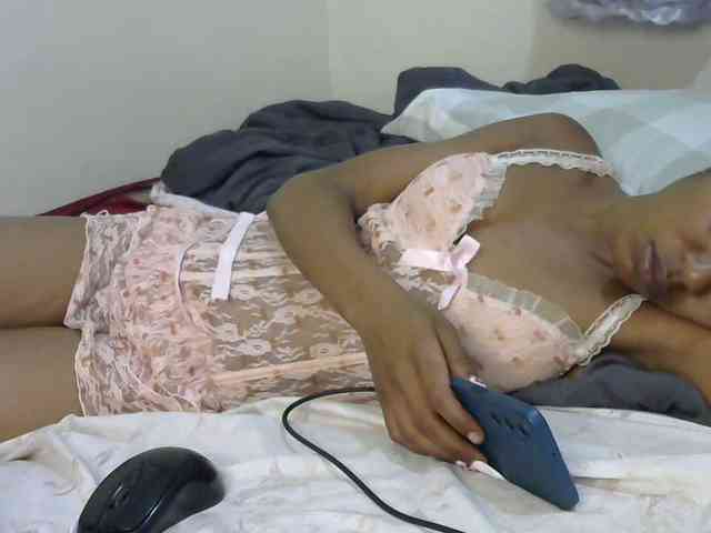Truegirl2 webcam