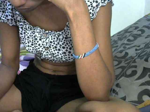 Truegirl2 webcam