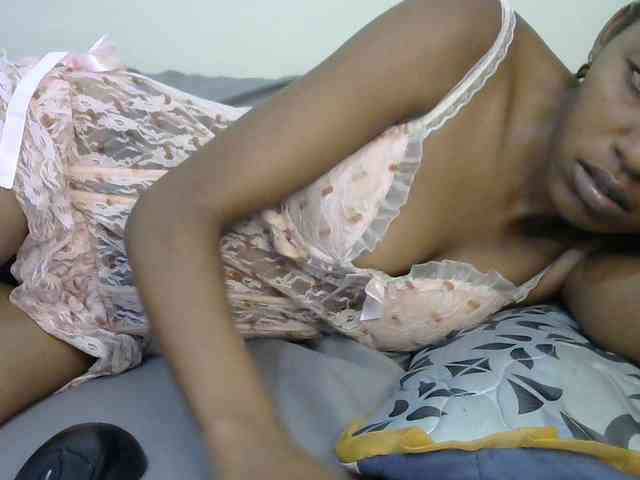 Truegirl2 webcam