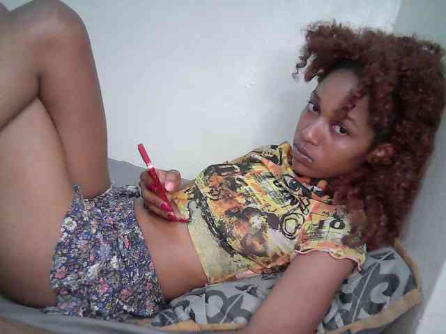 Truegirl2 webcam