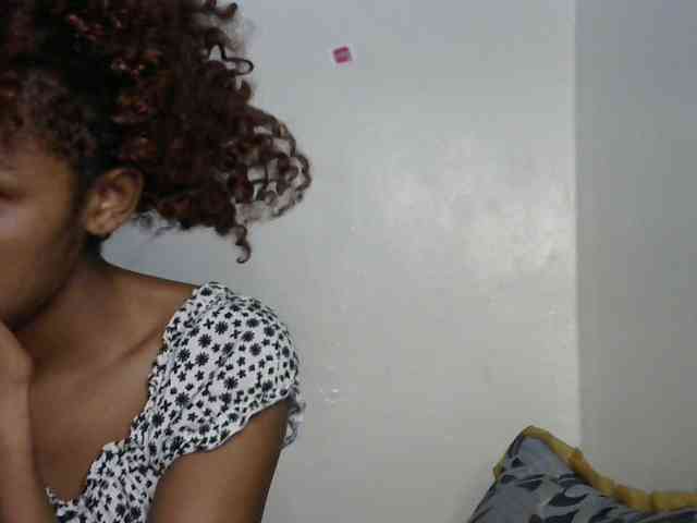 Truegirl2 webcam