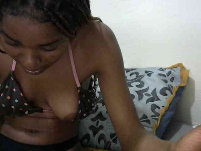 Truegirl2 webcam