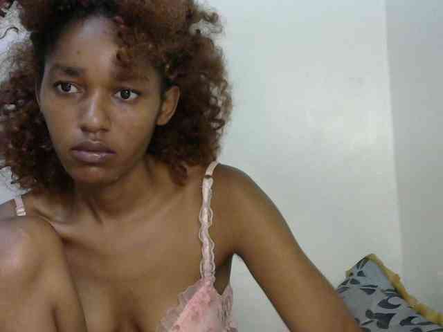 Truegirl2 webcam