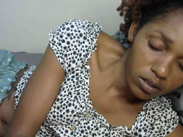 Truegirl2 webcam