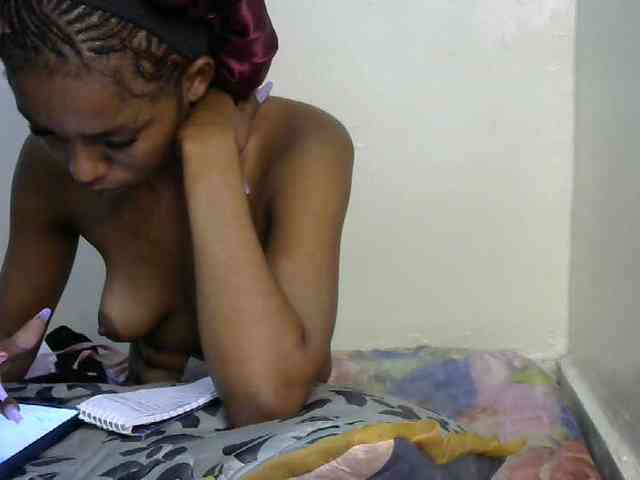 Truegirl2 webcam