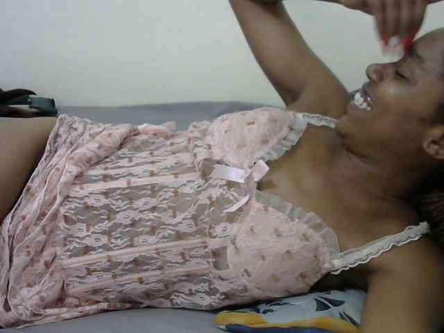 Truegirl2 webcam