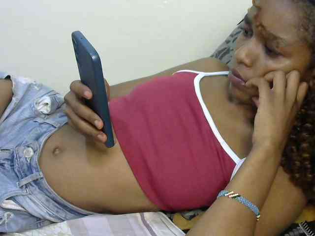 Truegirl2 webcam