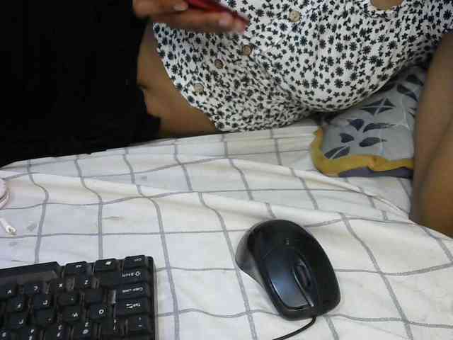 Truegirl2 webcam