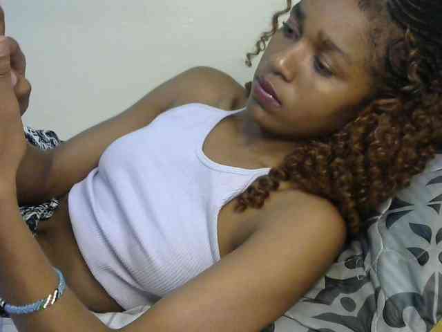 Truegirl2 webcam