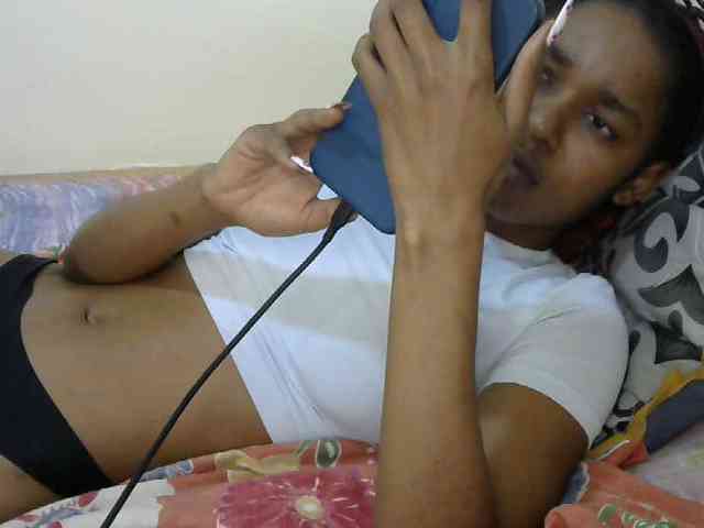 Truegirl2 webcam