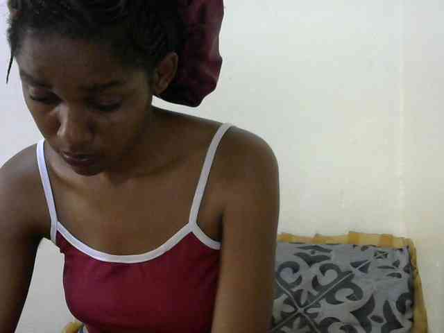 Truegirl2 webcam