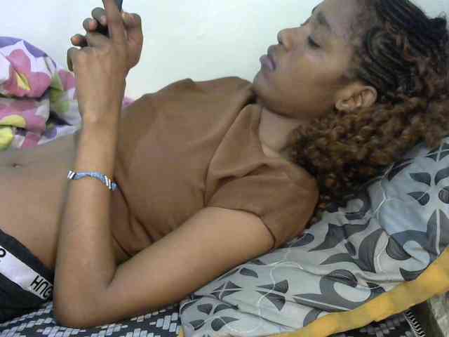 Truegirl2 webcam