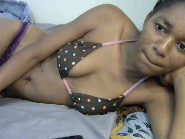 Truegirl2 webcam