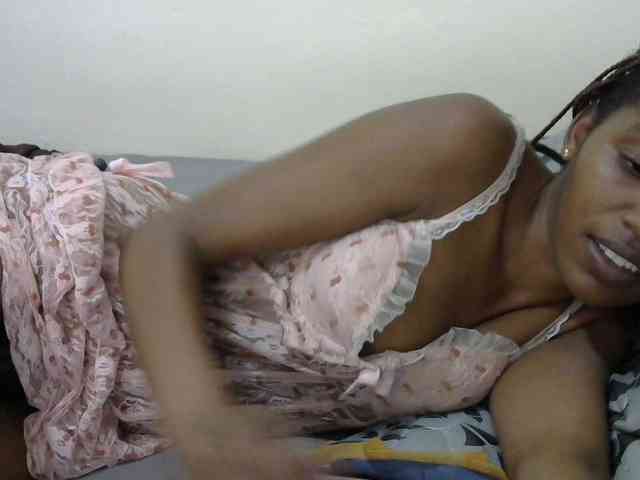 Truegirl2 webcam