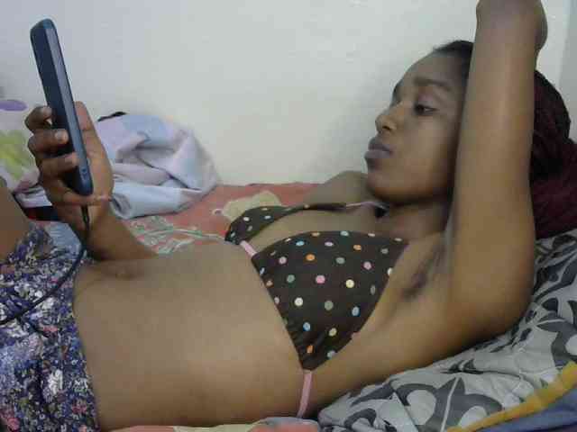 Truegirl2 webcam