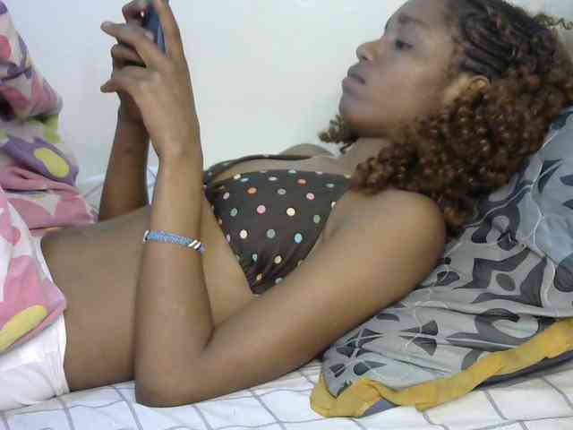 Truegirl2 webcam
