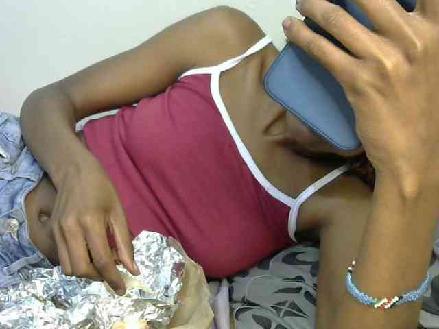 Truegirl2 webcam