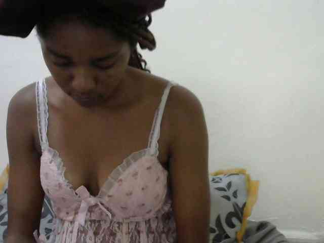 Truegirl2 webcam